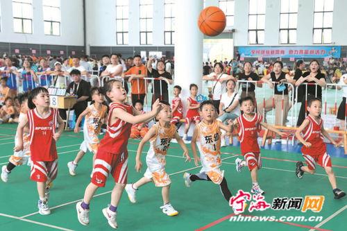 爆料小橙子篮球小将视频,视频曝光，篮球小将展现惊人天赋